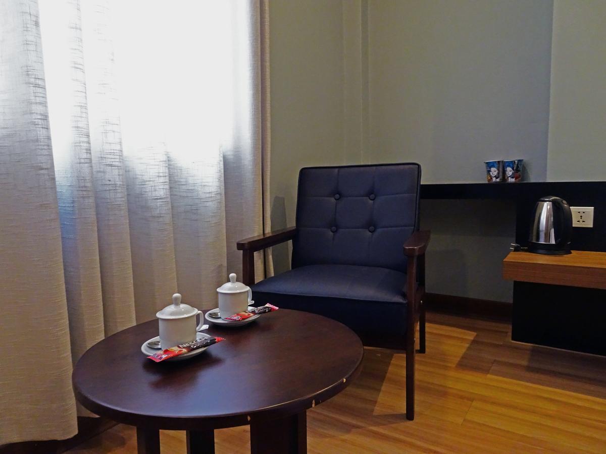 Hotel Azure Yangon Luaran gambar